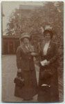 Rosa Manus and Mia Boissevin, Holland, 1909