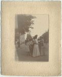 Suffragettes in the streets of Amsterdam. IWSA Conference 1908, Amsterdam.