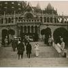 Party goers entering 'Halaszbastya'