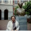 Josephine Robin  in front of the Bust of Aletta Jacobs.