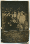 Left to right: Jane (Janka) Kozma, Klara Kozma, Franciska Schwimmer, Dr. Charlotte Steinberger, Paula Pogany, Budapest-Svabhegy, 1914.