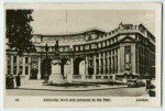 Admiralty Arch and entrance to the Mall.