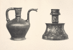 Bronzeleuchter; Bronzekanne.