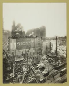 Photographic views of the construction of the Woolworth Building, 233 Broadway, New York City