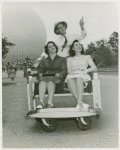 American Express Participation - Women on cart