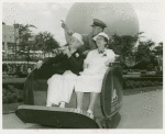 American Express Participation - Couple on cart