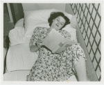 Amusements - Games and Rides - De-Bunk-Her - Girl reading in bed