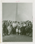 Amusements - Midway Activities - Troubadours with children