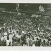 Amusements - Performers and Personalities - Bradshaw, Russell - Onlookers