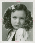 Amusements - Performers and Personalities - Jean, Gloria - In sweater with bow in hair