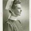 Amusements - Performers and Personalities - Musicians - Neagle, Anna - In dress with white collar