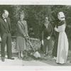 Amusements - Performers and Personalities - Musicians - Pons, Lily - Digging hole