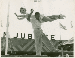 Amusements - Shows and Attractions - Aerial Acts and Airshows - Fox, Betty and Benny - Betty on Benny's shoulders