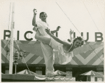 Amusements - Shows and Attractions - Aerial Acts and Airshows - Fox, Betty and Benny - Trick pose