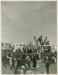 Amusements - Shows and Attractions - Aerial Acts and Airshows - Fox, Betty and Benny - Sky dancing