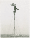 Amusements - Shows and Attractions - Aerial Acts and Airshows - Fox, Betty and Benny - Sky dancing, close-up
