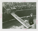 Amusements - Shows and Attractions - Frank Buck's Jungleland - Monkeys and Chimpanzees - Frank Buck and monkeys