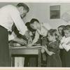 Amusements - Villages - Little Miracle Town - Midgets giving fingerprints