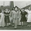 Amusements - Villages - Little Miracle Town - Midget man and women