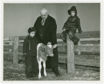 Borden - Jeffers, Henry (Inventor of Rotolactor, President of Walker-Gordon) - With grandchildren and cow