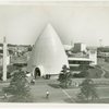 Carrier Corp. - Igloo - Exterior - With thermometer and visitors in front