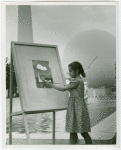 Children - Art Classes - Girl paints Trylon and Perisphere