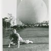 China Participation - Entertainers - Man spinning plate on pole