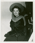 Contests - Beauty - Woman in coat and hat