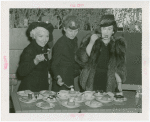 Contests - Doughnut - Three women tasting doughnuts