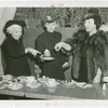 Contests - Doughnut - Three women with prizewinning doughnut