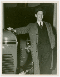 Contests - Golden Key - Contest winner with car