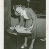 Coty - One millionth visitor to Coty's signs guestbook