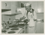 Elmer (NYWF mascot) - Preparing pie
