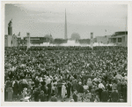 Fairgrounds - Visitors - Crowd at Court of Peace