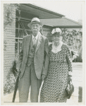 Fairgrounds - Visitors - Elderly - Couple