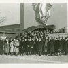 Fairgrounds - Visitors - Large group in front of Administration Building