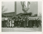 Fairgrounds - Visitors - Large group in front of Administration Building