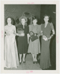 Fashion, World of - Group of women