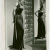 Fashion, World of - Mannequins - In velvet gown