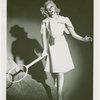 Fashion, World of - Mannequins - Playing tennis