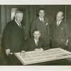 Federal (United States Government) Exhibit - Group looks at planning calendar