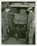 Ford - Loading first Ford car into protective crate