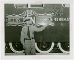 France Participation - Veterans - French veteran in front of railcar
