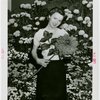 Gardens on Parade - Woman holding largest dahlia