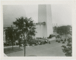 Great Britain Participation - King and Queen motorcade past Trylon