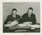 Iraq Participation - Ibrahim Mustafa al-Sheikh(Consul) and Grover Whalen signing contract