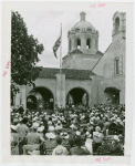 Maryland Day - Crowd at exhibit dedication