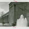 New York City - Building - Entrance and fountain