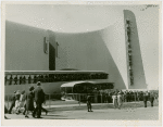 Opening Day - 1940 Season - Line at General Motors exhibit