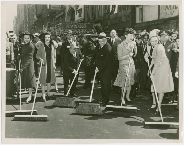 Mayor LaGuardia Clean Up